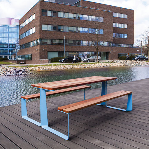 Moderner Picknicktisch - RAUTSTER - mmcité street furniture - Holz / Lochblech / HPL