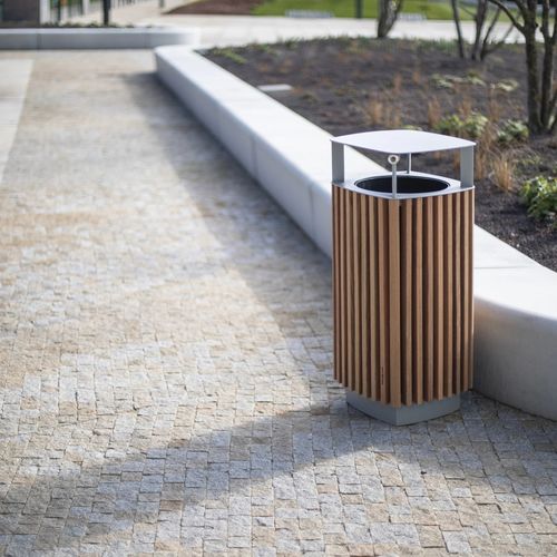 Park-Abfallbehälter - QUINBIN - mmcité street furniture - System / galvanisiertem Stahl / Aluminiumguss