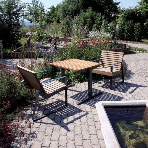 Moderner Sessel für den urbanen Raum - PREVA URBANA - mmcité street furniture - galvanisiertem Stahl / für öffentliche Bereiche / mit Kufengestell