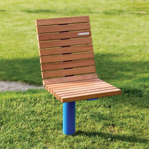 Moderner Sessel für den urbanen Raum - VLTAU - mmcité street furniture - Holz / Aluminiumguss / für öffentliche Bereiche
