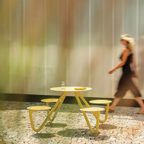 Moderner Picknicktisch - ORBIT - mmcité street furniture - galvanisiertem Stahl / Aluminium / HPL