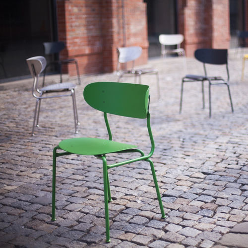 Moderner Stuhl - BOHÉM - mmcité street furniture - für den Innenraum / für Außenbereich / Sperrholz
