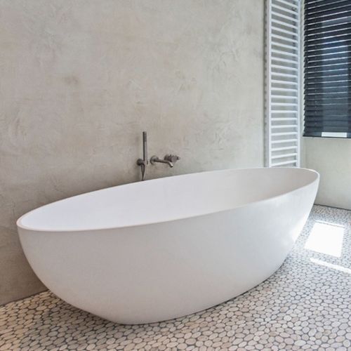 Ovale Badewanne - SALINAS - COCOON - freistehend / für Wohnungen / Mineralwerkstoff