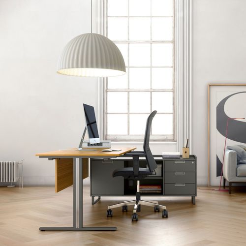 Chefschreibtisch - TWORK - JG Group - modern / Holzfurnier / Metall