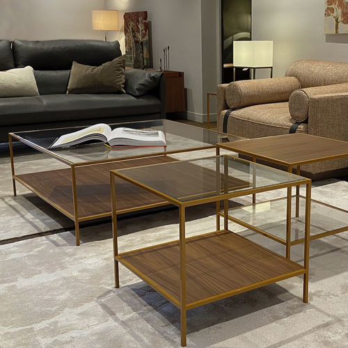 Moderner Couchtisch - FLORE - Duvivier - Glas / Nussbaum / Gestell aus Metall