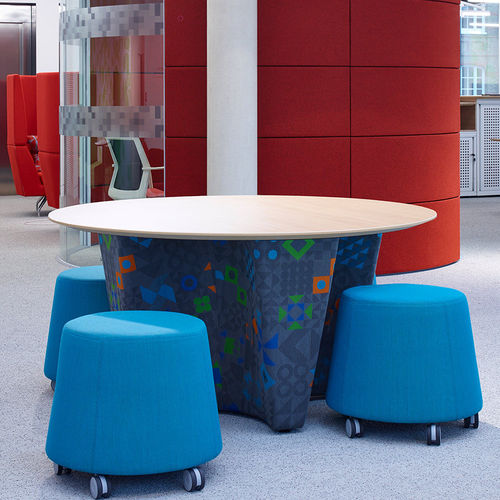 Moderner Tisch - AWAY FROM THE DESK - Orange Box - Holz / Gestell aus Holz / rund