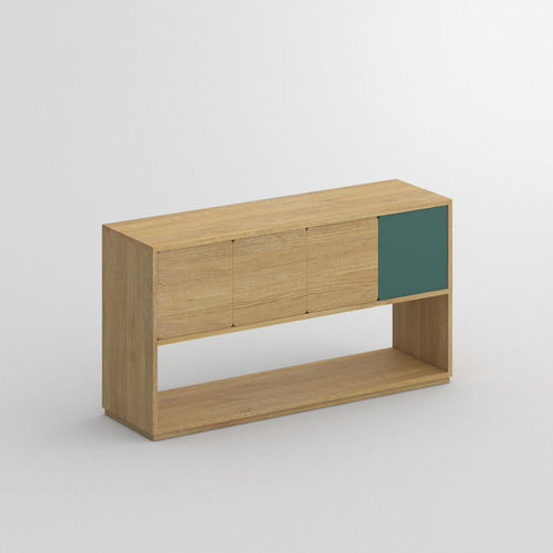 Modernes Sideboard - CAVUS - vitamin design - Eiche / Massivholz / lackiertes MDF