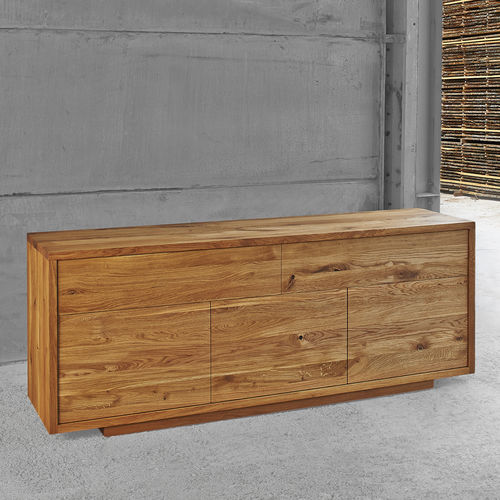 Modernes Sideboard - LINEA - vitamin design - Eiche / Nussbaum / Massivholz