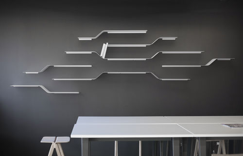 Wandmontiertes Regal - set7  - VIDAME EDITIONS - minimalistisches Design / lackierter Stahl