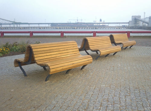 Moderne Bank für den öffentlichen Raum - ONEGA - ANAE street furniture - Holz / pulverbeschichteter Stahl / mit Rückenlehne