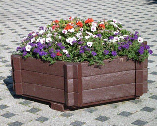 Recyclingkunststoff-Pflanzkübel - Architectural Street Furnishings - rechteckig / mit integrierter Bank / modern