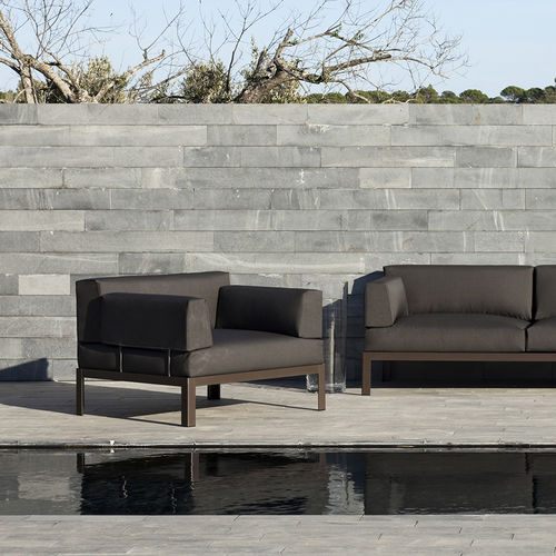 Moderner Sessel - NAK - bivaq - Stoff / lackiertes Aluminium / mit abnehmbarem Kissen