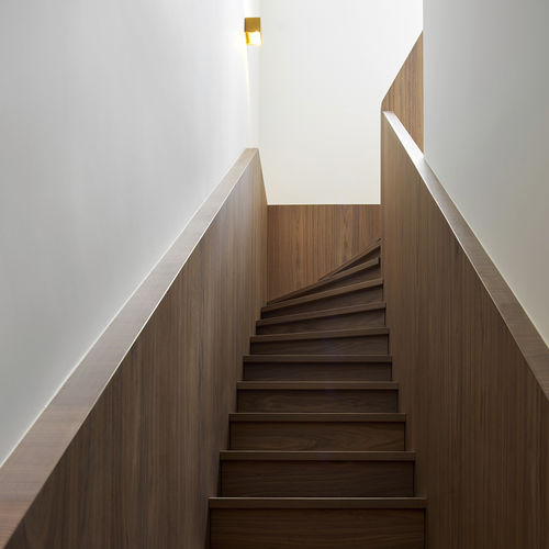 High-End-Treppe - PRINSENGRACHT, AMSTERDAM - EeStairs - schrägverzahnt / Holzstufen / mit Holzstruktur