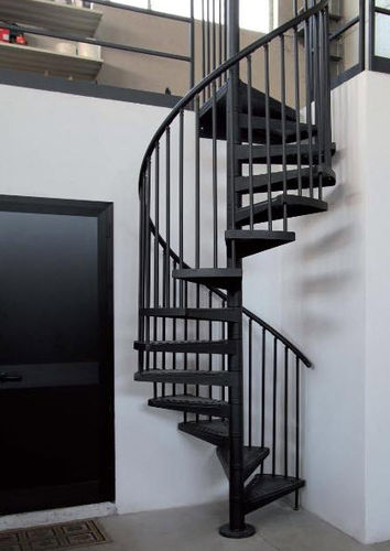 Wendeltreppe - MUGHETTO - New Living srl - Metallstufen / mit Metallstruktur / für Außenbereich