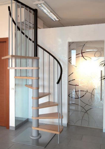 Wendeltreppe - ARNICA - New Living srl - Holzstufen / mit Metallstruktur / modern