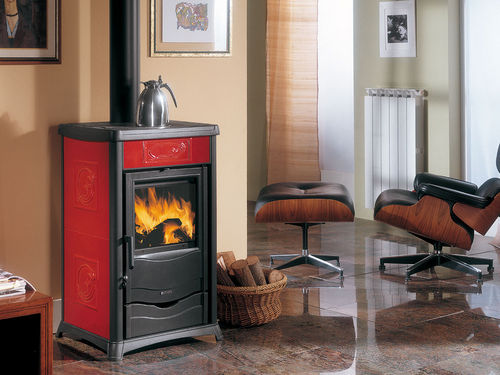 Wasserführender Kaminofen / Holz - TERMOROSSELLA PLUS EVO D.S.A. - La Nordica-Extraflame - traditionell / Gusseisen / Stein