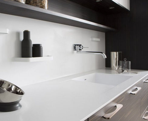 Corian®-Arbeitsplatte - ELÉGANCE À LA FRANÇAISE - PERENE - für Küche / mit rechteckigen Kanten