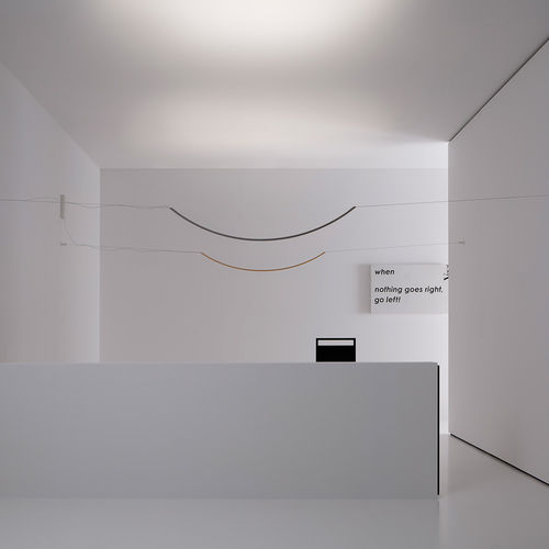 Wandleuchte / minimalistisches Design - BOW137 - Vesoi - für den Innenraum / Aluminium / Eisen