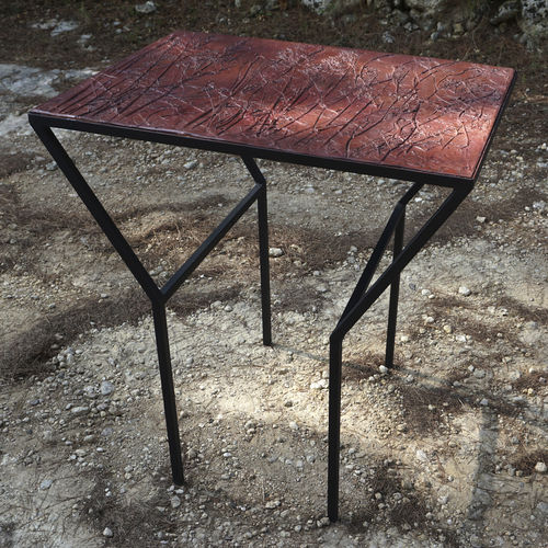 Stehtisch / originelles Design - EMPREINTES Y  - ICI ET LA - Faserbeton / Gestell aus Stahl / rechteckig