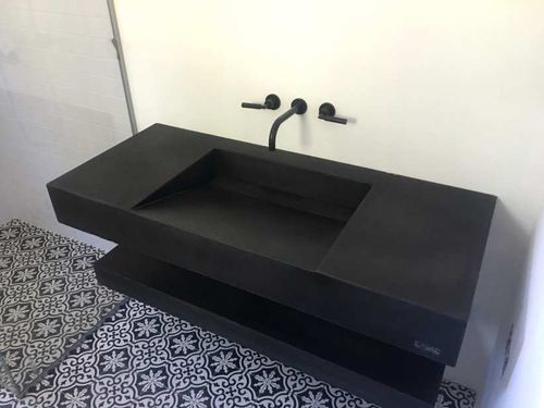 Waschtischplatte / UHPC Ductal© Beton - LAME DE DISCRETION  - BALIAN BETON Atelier - maßgefertigt