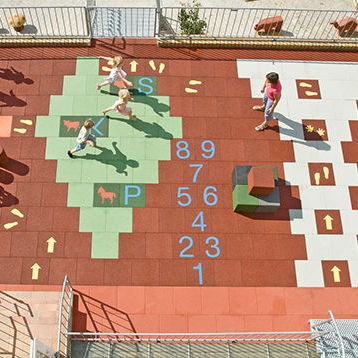 Recyclinggummi-Bodenbelag - EUROFLEX® Letter and Number Slabs - KRAIBURG Relastec GmbH & Co. KG - für den Außenbereich / für Spielplätze / aus Fliesen