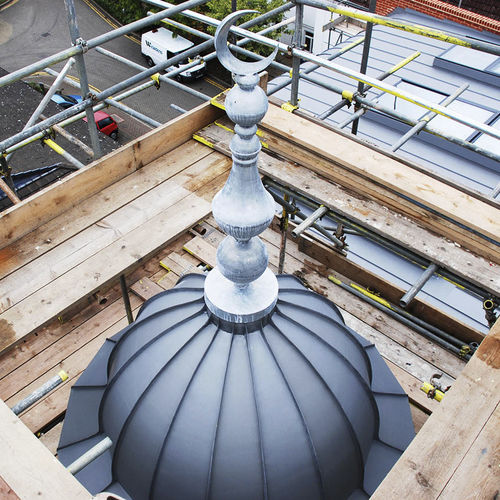 Zinkdach - CROYDON MOSQUE - Peters Roofing - Schieferoptik / Stehfalz / gebogen