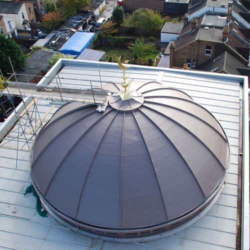 Zinkdach - HARROW CENTRAL MOSQUE - Peters Roofing - Metalloptik / Stehfalz / gebogen