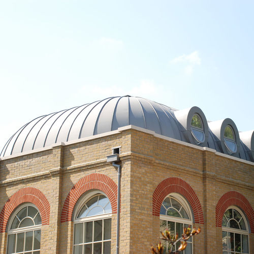 Zinkdach - MARIMED HOUSE - Peters Roofing - Schieferoptik / Stehfalz / gebogen