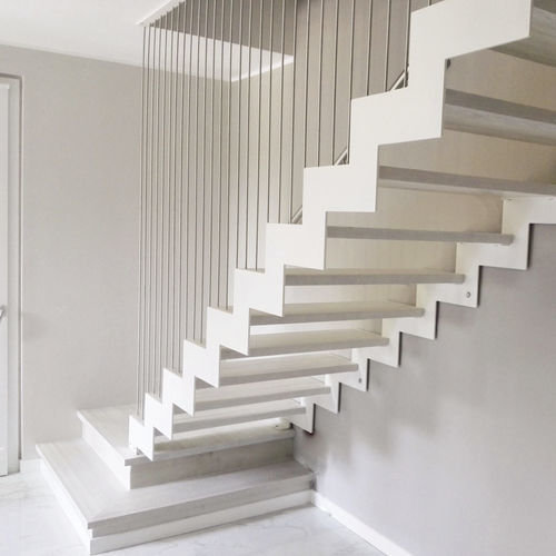 Viertelgewendelte Treppe - Link Vertikal - CAST DESIGN - Holzstufen / mit Stahlstruktur / für Privatgebrauch