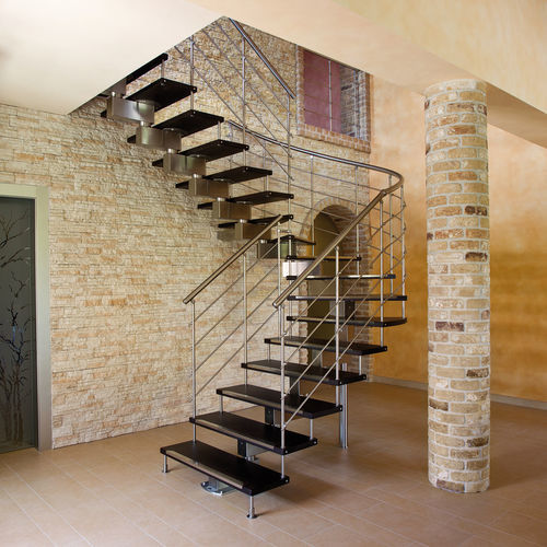 Halbgewendelte Treppe - Tekna S2800 - CAST DESIGN - Holzstufen / mit Edelstahlstruktur / für Privatgebrauch