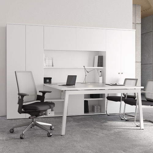 Schreibtisch mit integrierten Stauraum / für Gewerbegebrauch - Semi-executive  - Forma 5