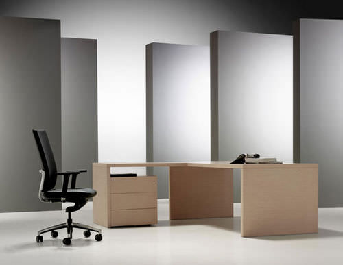 Chefschreibtisch - CUBO  - Forma 5 - bodenstehend / modern / Holz