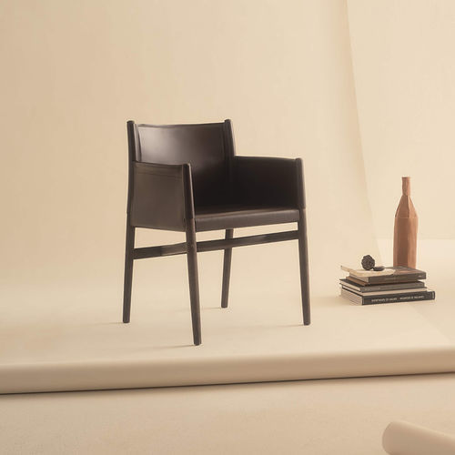 Moderner Stuhl - AYON - LEMA Home - für den Innenraum / Leder / Gestell aus Esche