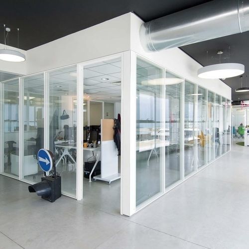 Abnehmbare Trennwand - AREAPLAN SPAZIO - Frezza - festinstalliert / Schiebe / mit Glasfront