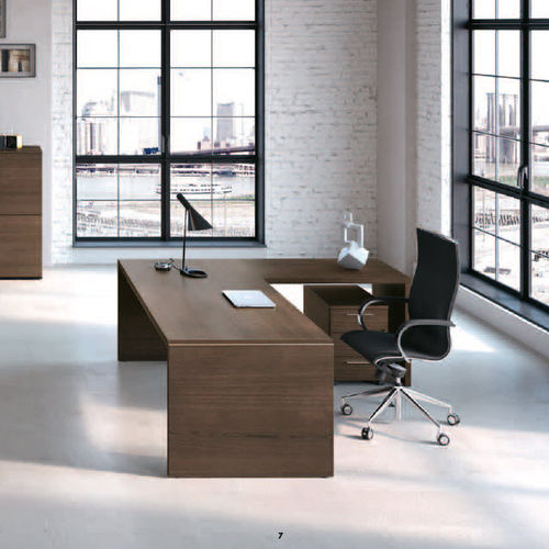 Schreibtisch für Open Space - ASSET - Frezza - bodenstehend / modern / Holz
