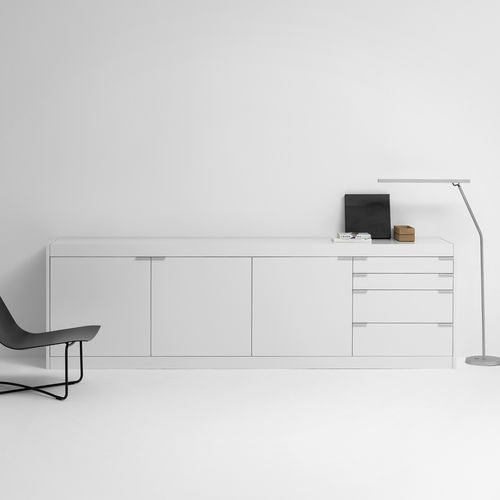 Modernes Sideboard - L-SERIE - pastoe - lackiertes MDF
