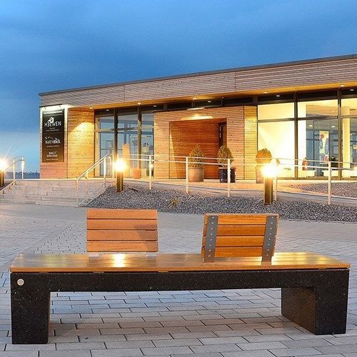 Moderne Bank für den öffentlichen Raum - ERACLEA WSD - BELLITALIA - Holz / Kunststein / mit Rückenlehne