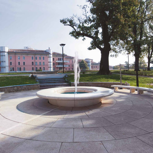 Park-Springbrunnen - MARGHERITA  - BELLITALIA - bodenstehend / Kunststein / modern