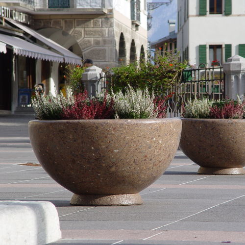 Kunststein-Pflanzkübel - PRIMAVERA - BELLITALIA - rund / modern / für öffentliche Bereiche
