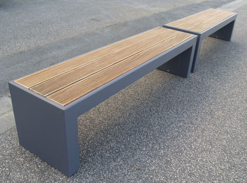 Moderne Bank für den öffentlichen Raum - STEELAB - ATELIER SO GREEN - Holz / Stahl / Stahlblech