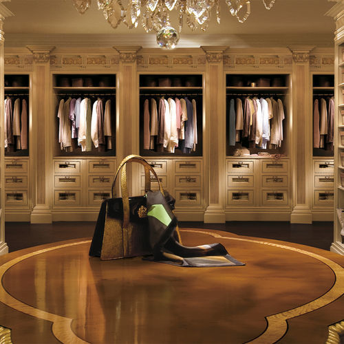 Begehbarer Kleiderschrank / Modul - ORNAMENTAL - Clive Christian - wandmontiert / klassisch / Holz