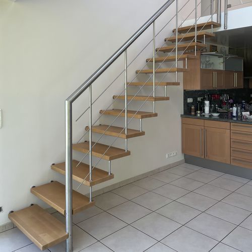 Gerade Treppe - Créateur d'escaliers Treppenmeister - Holzstufen / Holz / für Privatgebrauch