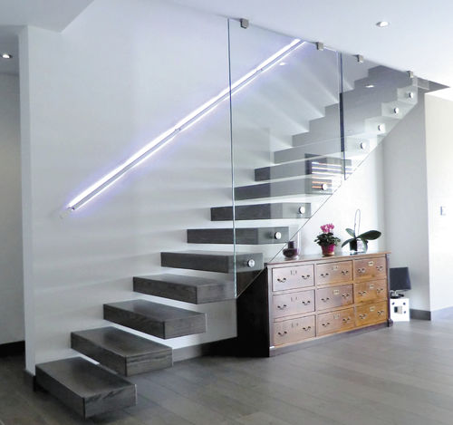 Gerade Treppe - Créateur d'escaliers Treppenmeister - Holzstufen / mit Metallstruktur / Holz