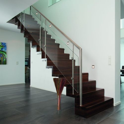 Gerade Treppe - 5149A - Créateur d'escaliers Treppenmeister - Holzstufen / Holz / für Privatgebrauch
