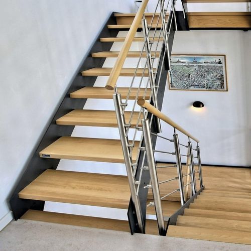 Viertelgewendelte Treppe - LOFT 5212C - Créateur d'escaliers Treppenmeister - Holzstufen / Metall / für Privatgebrauch