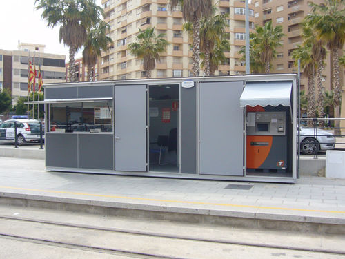 Informationskiosk - HABANA 38 - URBADIS Microarquitectura - Metall