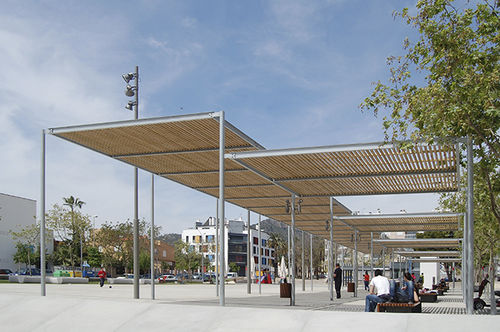 Pergola mit Oberflächenmontage - PERGOLA HABANA 5 - URBADIS Microarquitectura - galvanisiertem Stahl / Holzdach / maßgefertigt