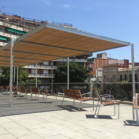 Pergola mit Oberflächenmontage - HABANA 7 - URBADIS Microarquitectura - galvanisiertem Stahl / Holzdach / maßgefertigt