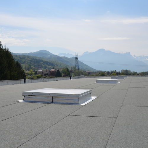 Dachfenster für Dichtigkeitsbedachung - ECOLUX FIXE - Kingspan Light + Air - mit Aufsatzkranz / Polycarbonat