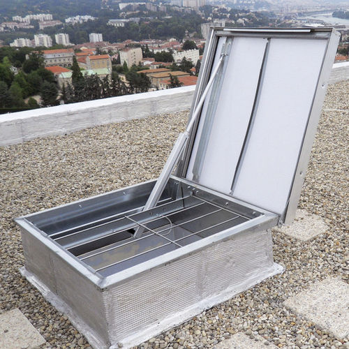 Aluminium-Rauchabzugsfenster - ECOFEU 110 SCE - Kingspan Light + Air - Polycarbonat / Rauch- und Wärmeabzugsanlage